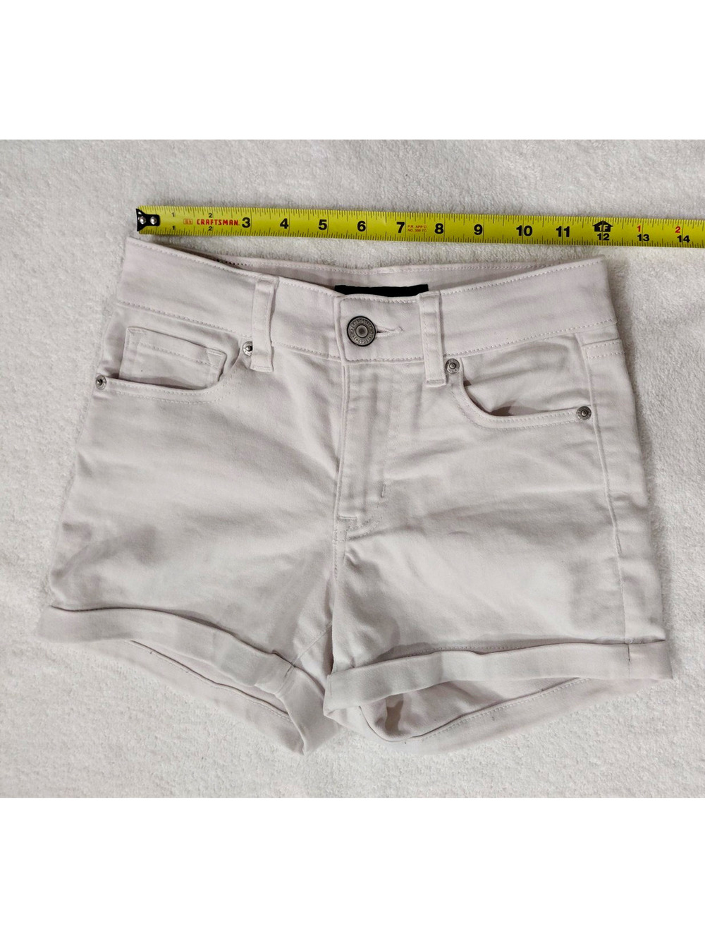 Aéropostale High Rise Midi white denim shorts. Juniors 00. Stretch 5-pocket.